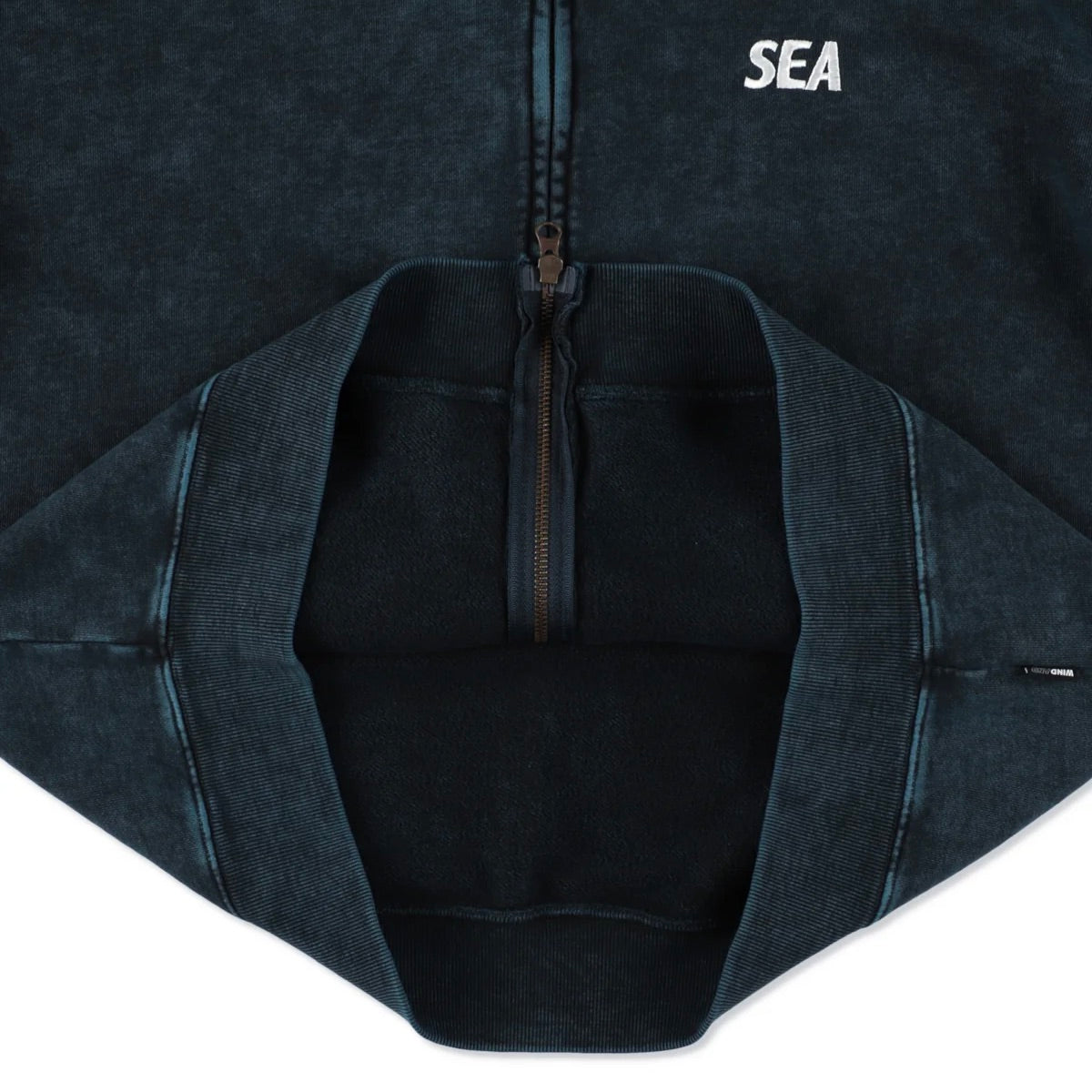 AGED ESSENTIAL ZIP HODDIE