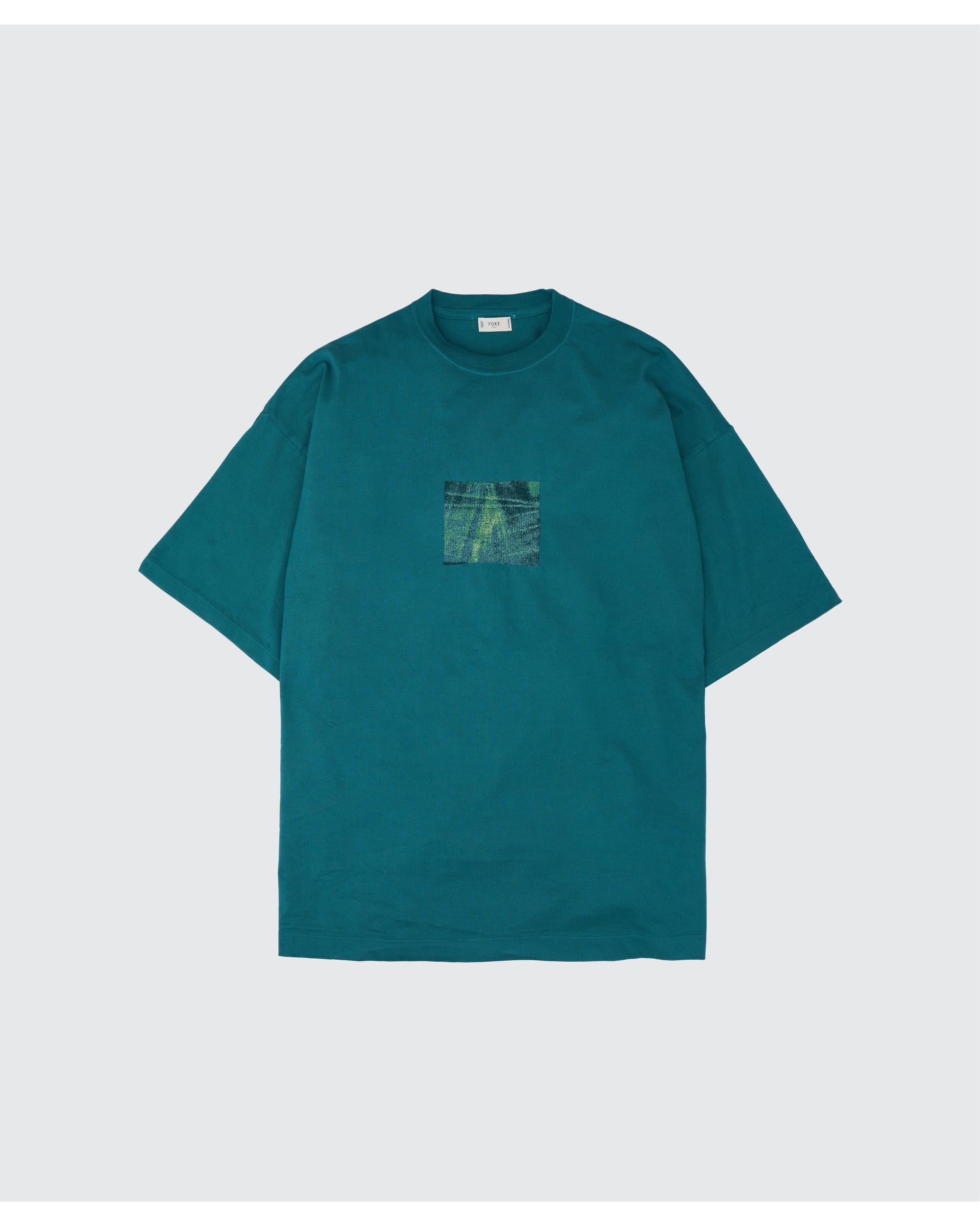 Abstract Embroited T-shirt GREEN – TIME AFTER TIME