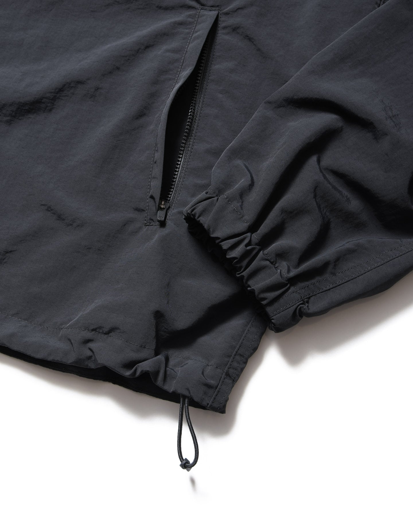 NYLON QUARTER-ZIP BLOUSON