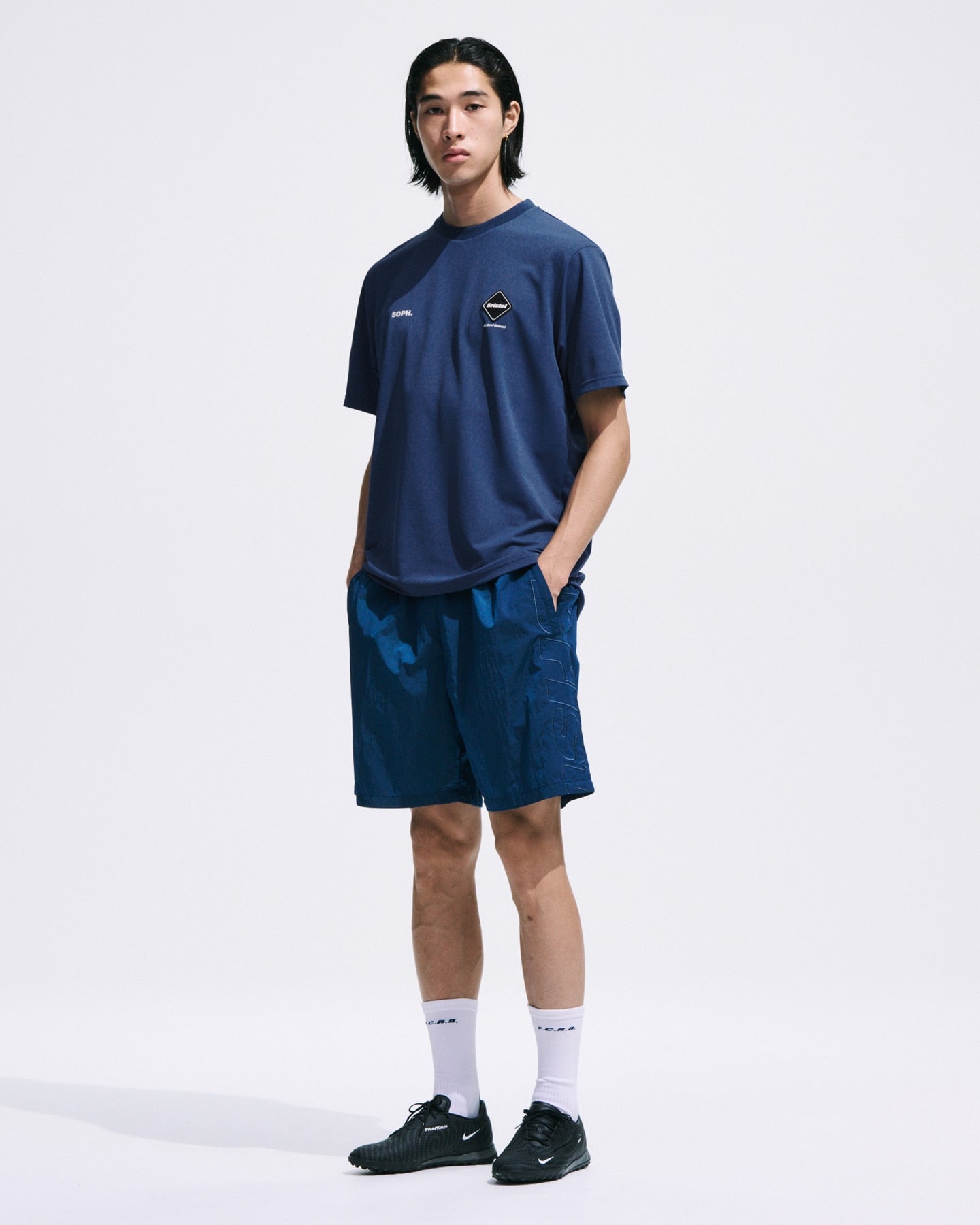 AUTHENTIC S/S TOP