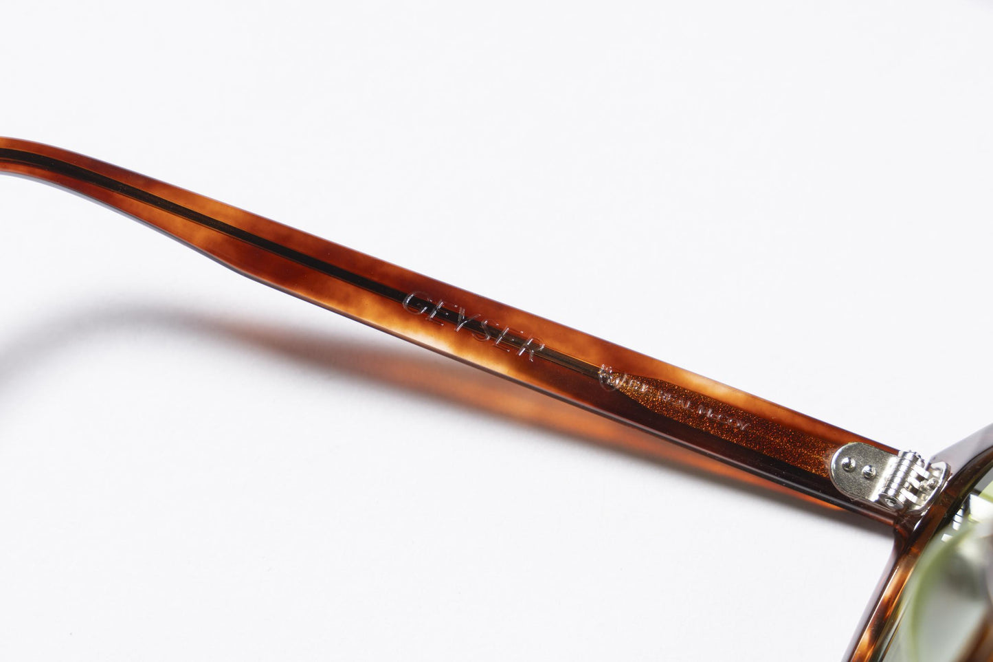 GEYSER / BROWN FRAME