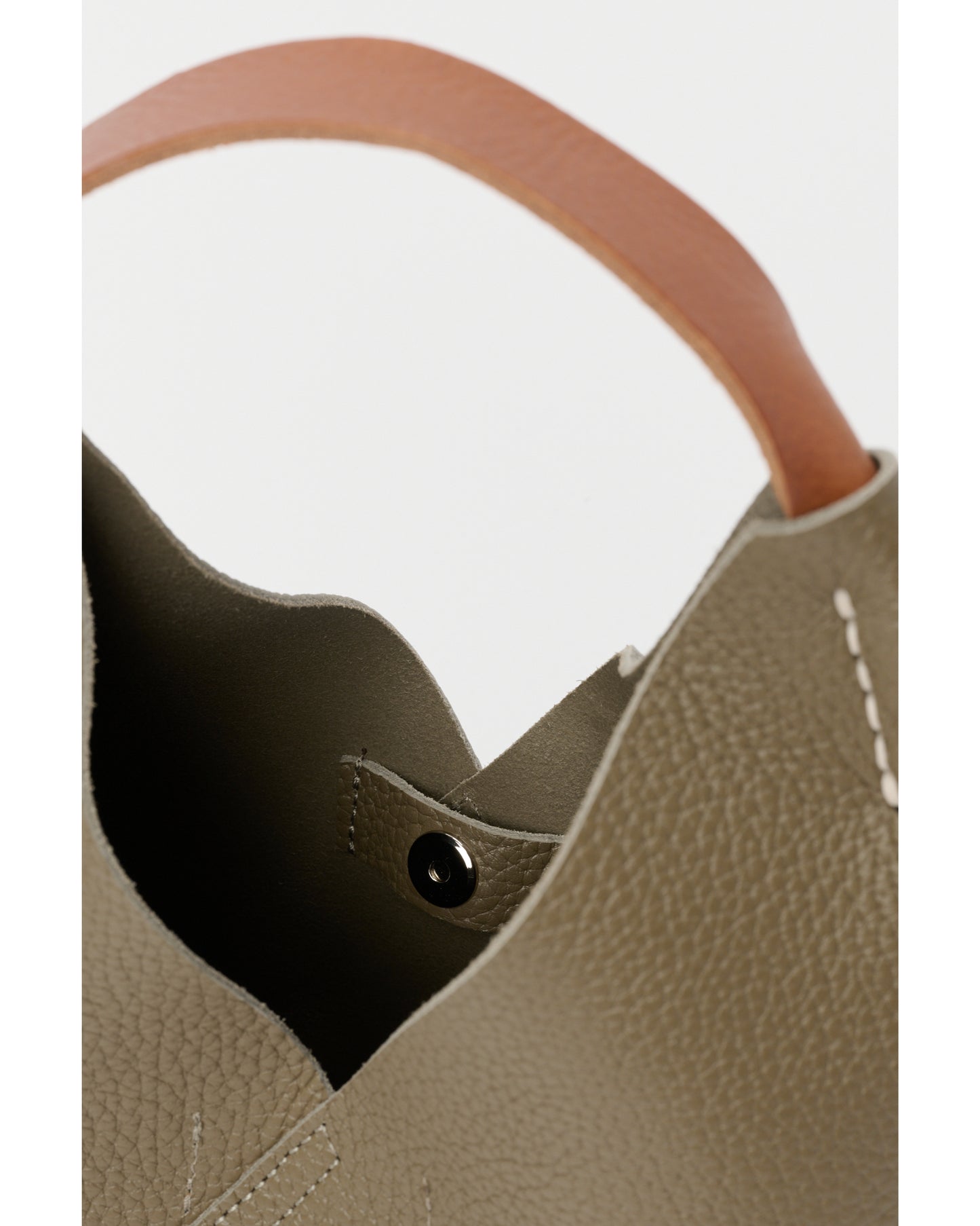 triangle bag taupe
