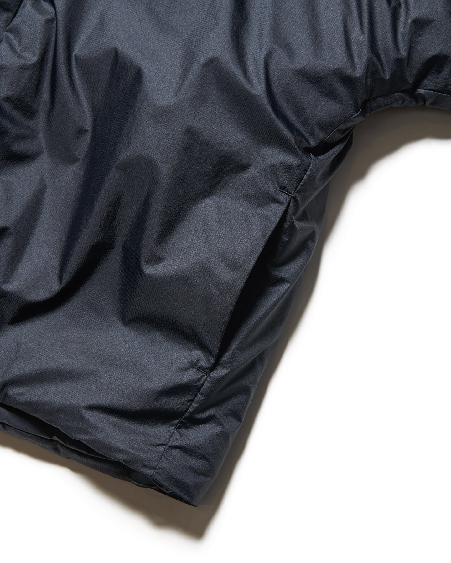 DOLMAN SLEEVE PADDED BLOUSON