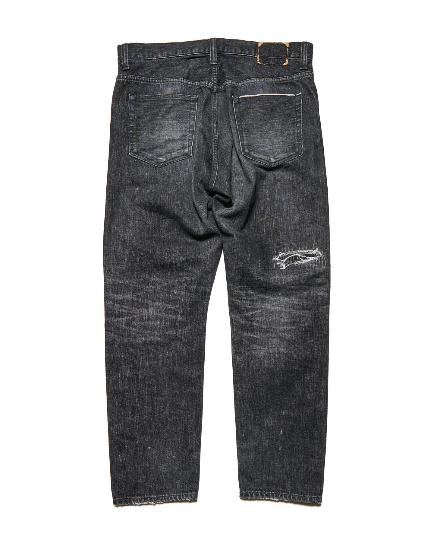 DAMAGED DENIM TAPERED-FIT JEANS