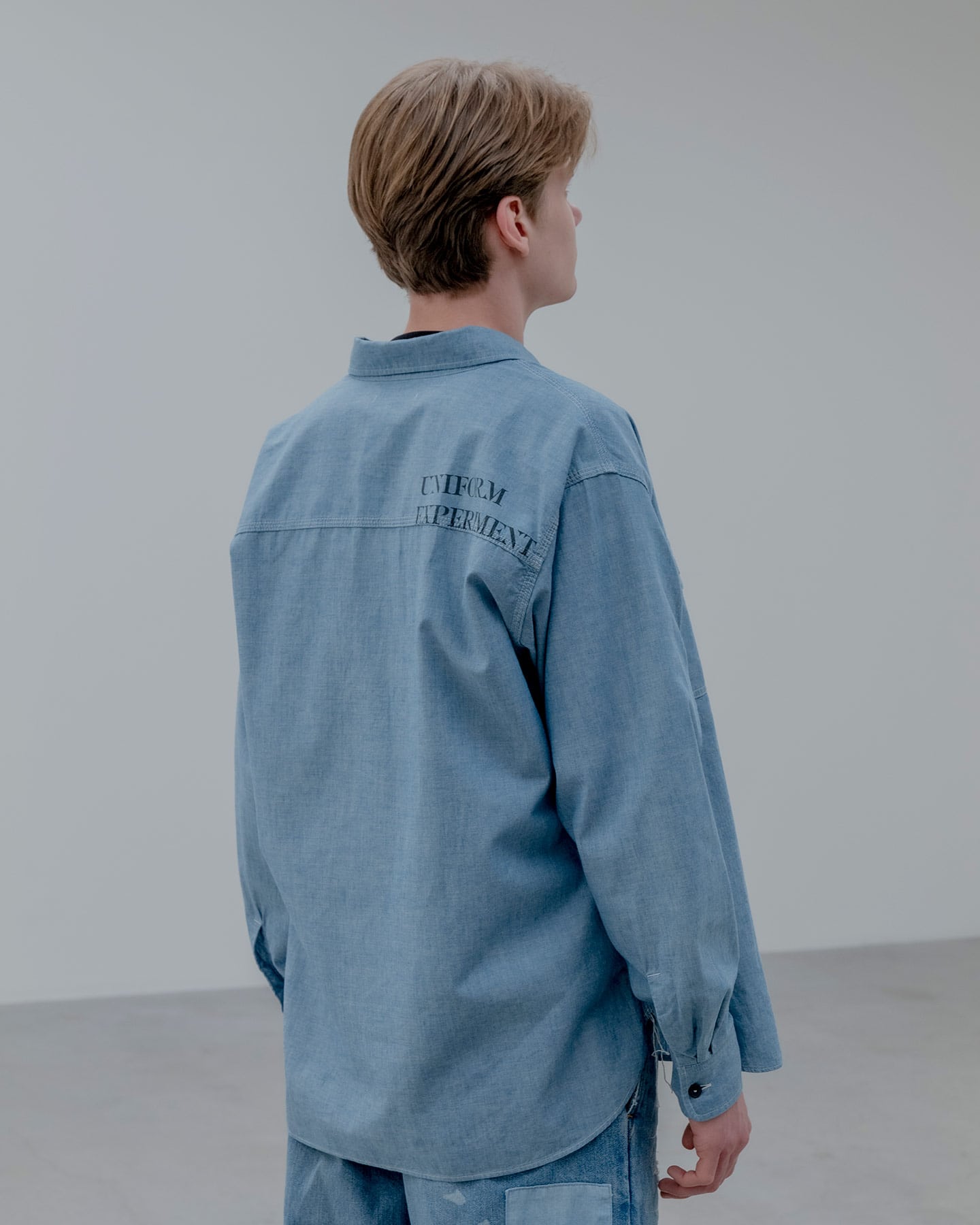 WASHED CHAMBRAY SHIRT