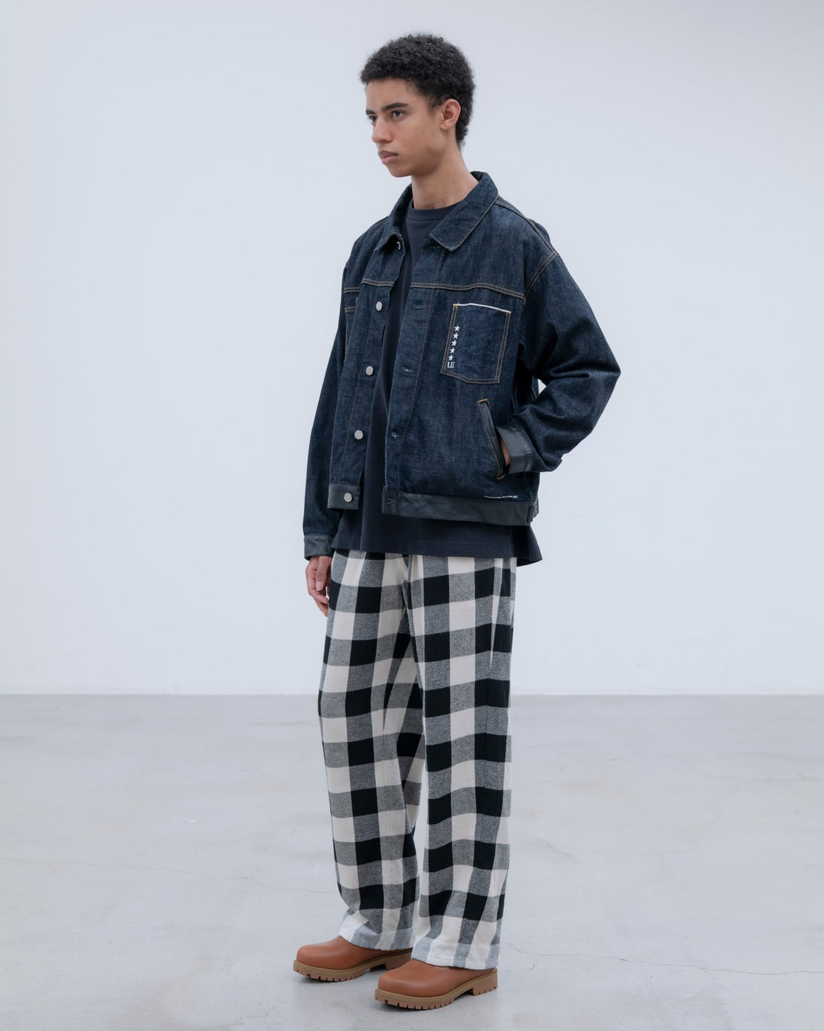 LEATHER ASSEMBLED DENIM TRUCKER JACKET