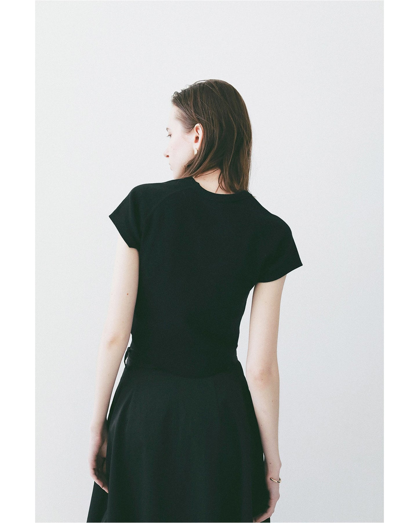ROUND HEM SHORT SLEEVE TOPS