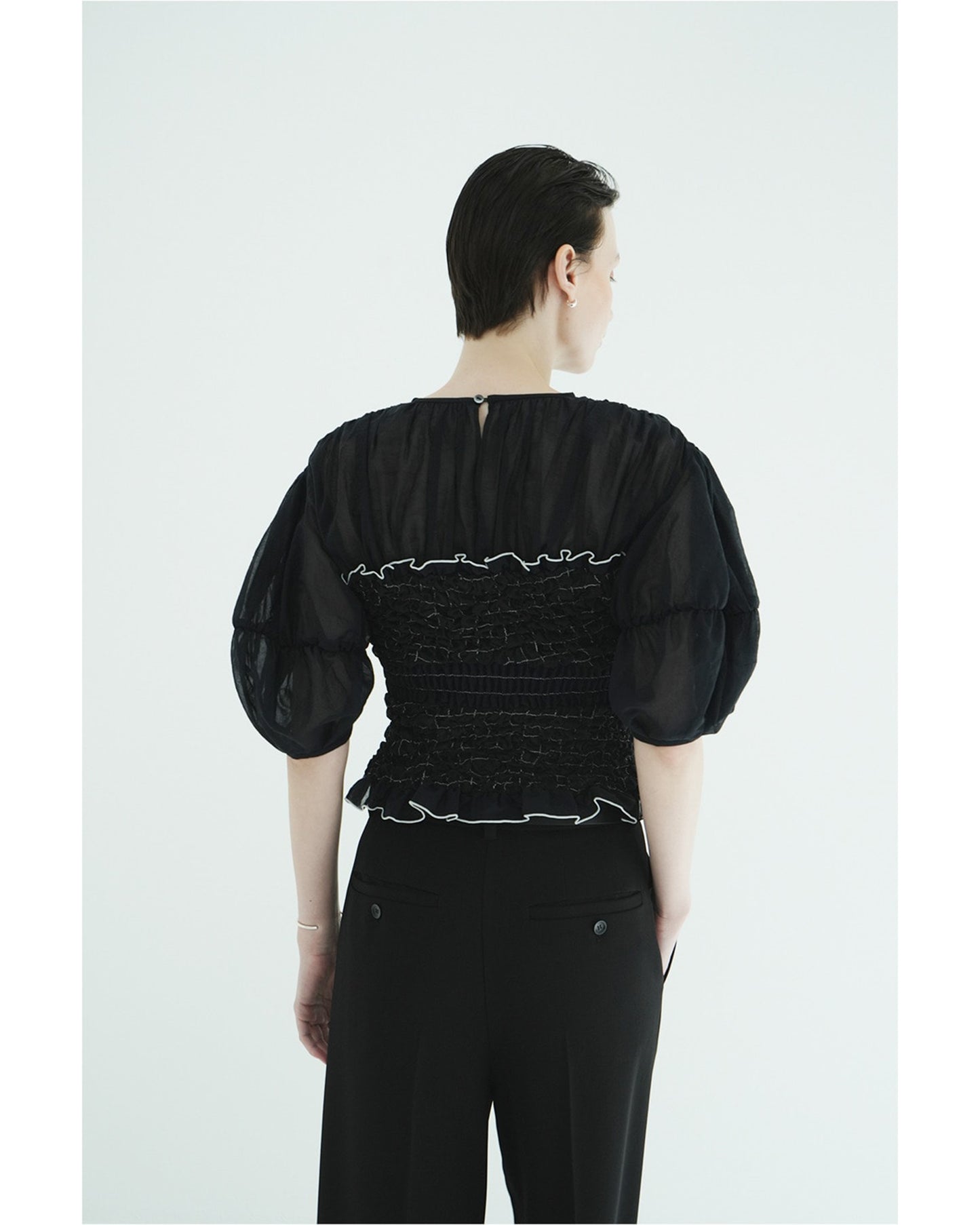 COLOR STITCHED SHIRRING TOPS