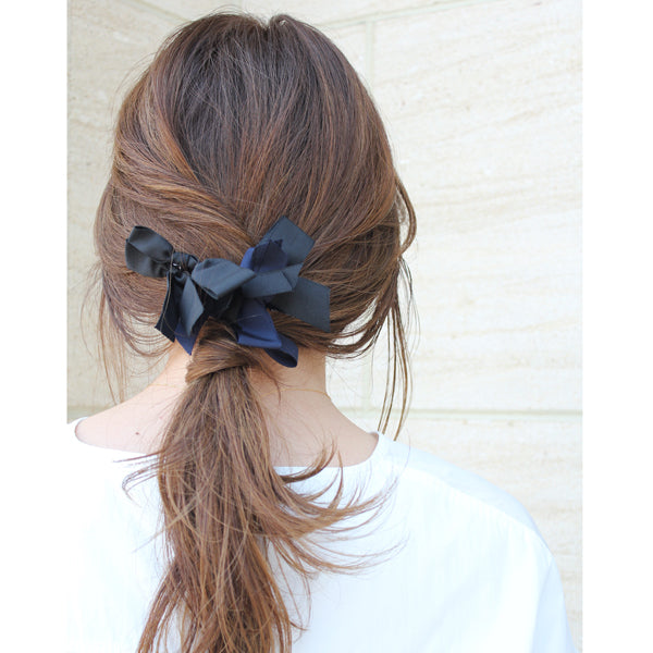 クリップブローチ