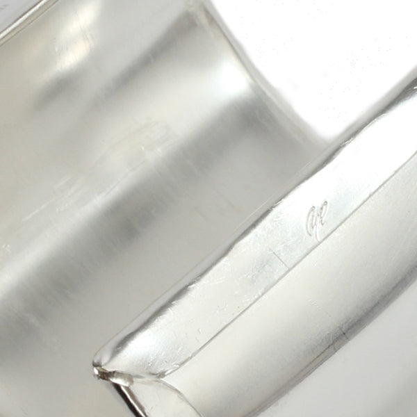 MARCH 4 WIDE BANGLE SILVER