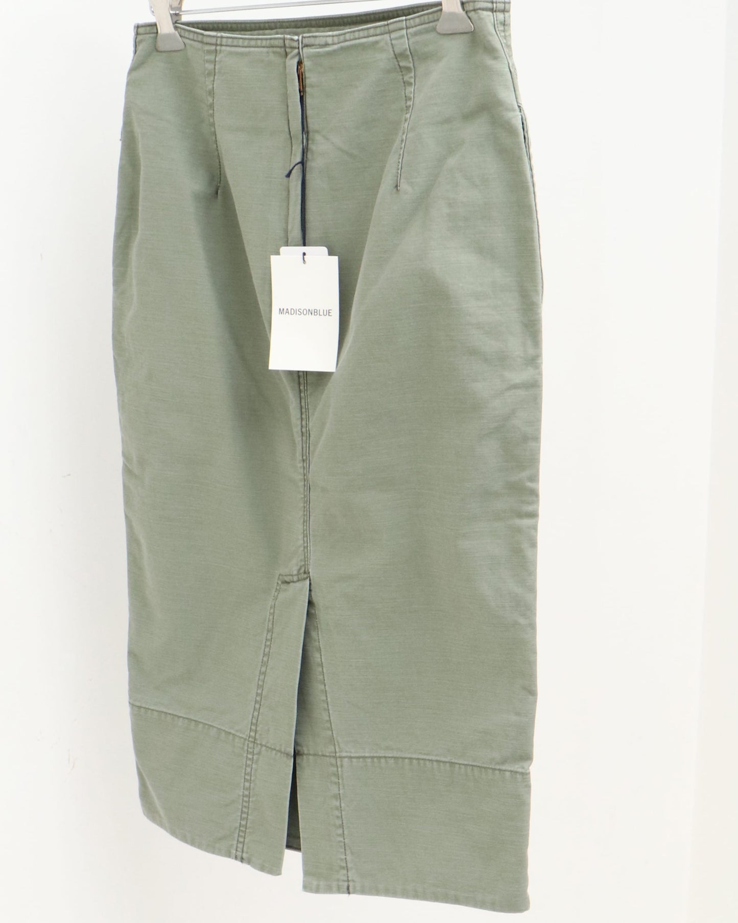 SOFIE BACK SATIN TIGHT LONG SKIRT