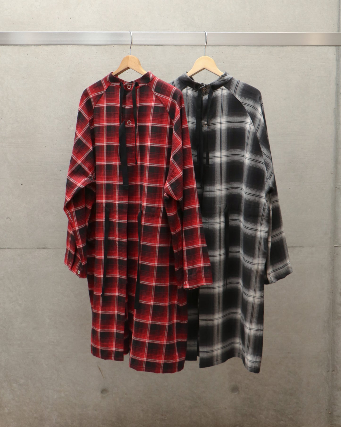 medical gown shirt.(ombre check)