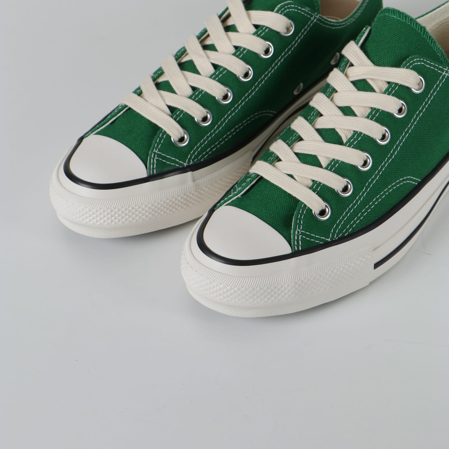 CHUCK TAYLOR®︎ CANVAS OX