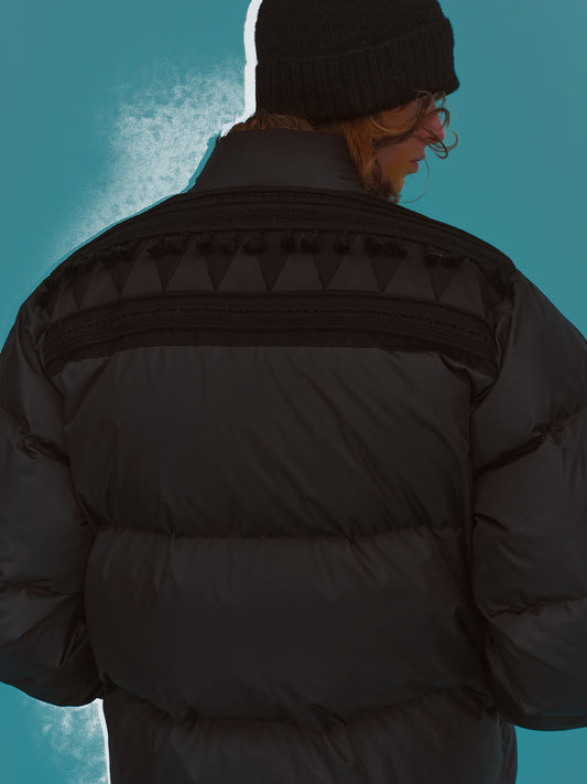 【TAT 1階】   UNDERCOVER 9月10日 日曜日 12:00 発売開始。