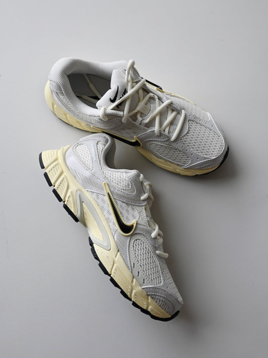 NIKE 入荷
