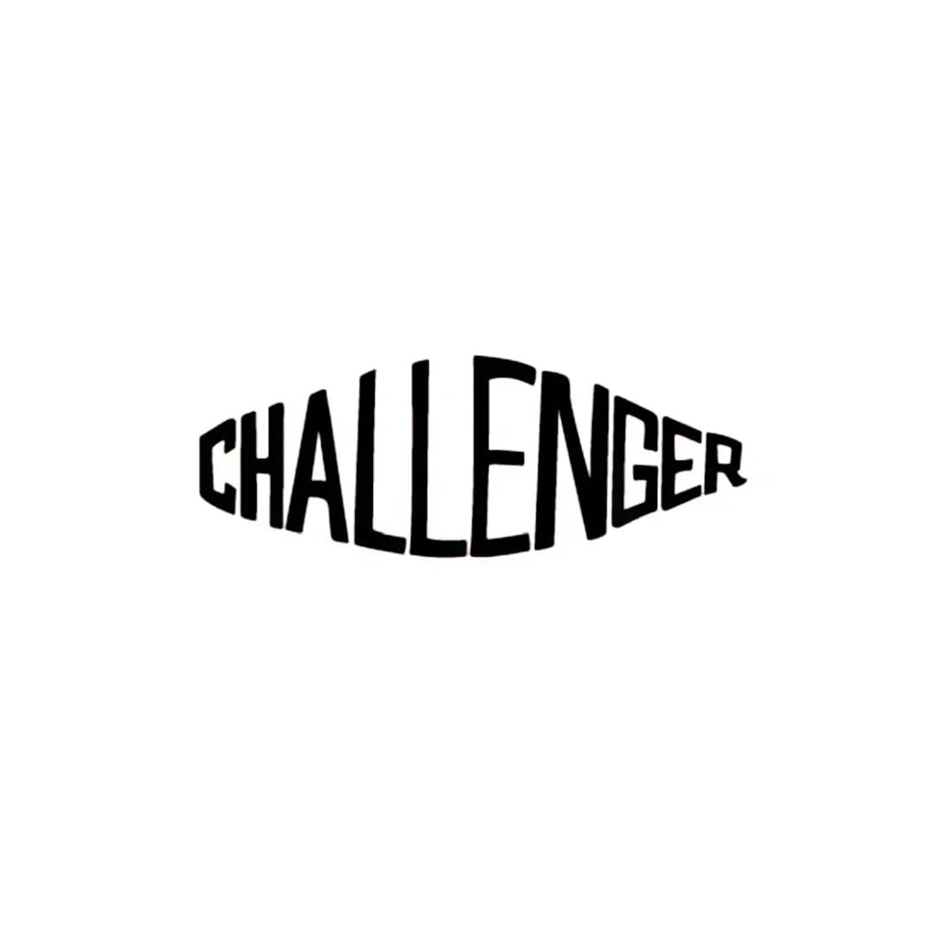 【TAT 2階】   CHALLENGER 10月31日 土曜日 発売。