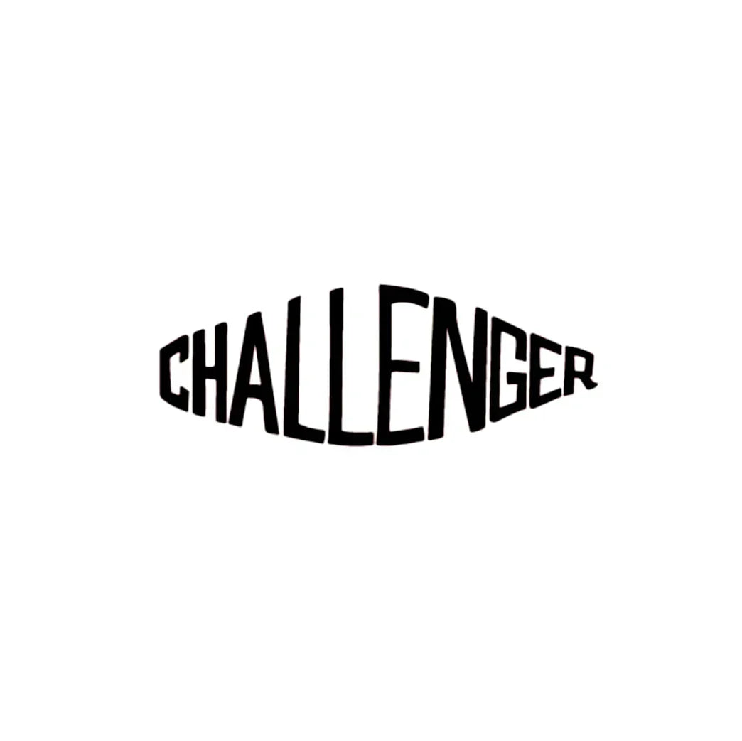 【TAT 2階】   CHALLENGER 8月29日 土曜日 発売。