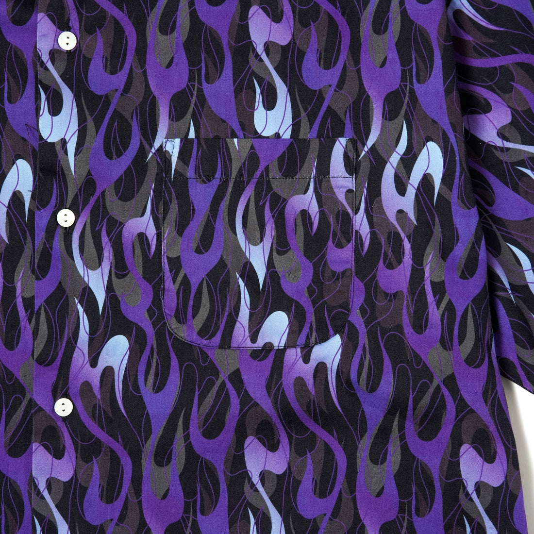 【TAT 2階】   MASSES 5月26日 金曜日 発売開始。