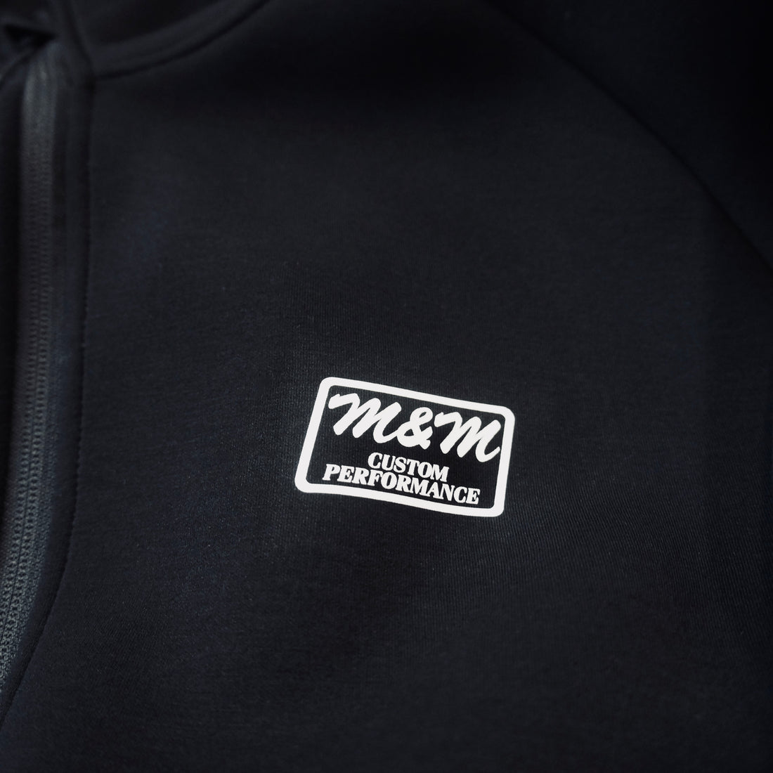 【TAT 2階】   M&M 3月20日 水曜日 発売。