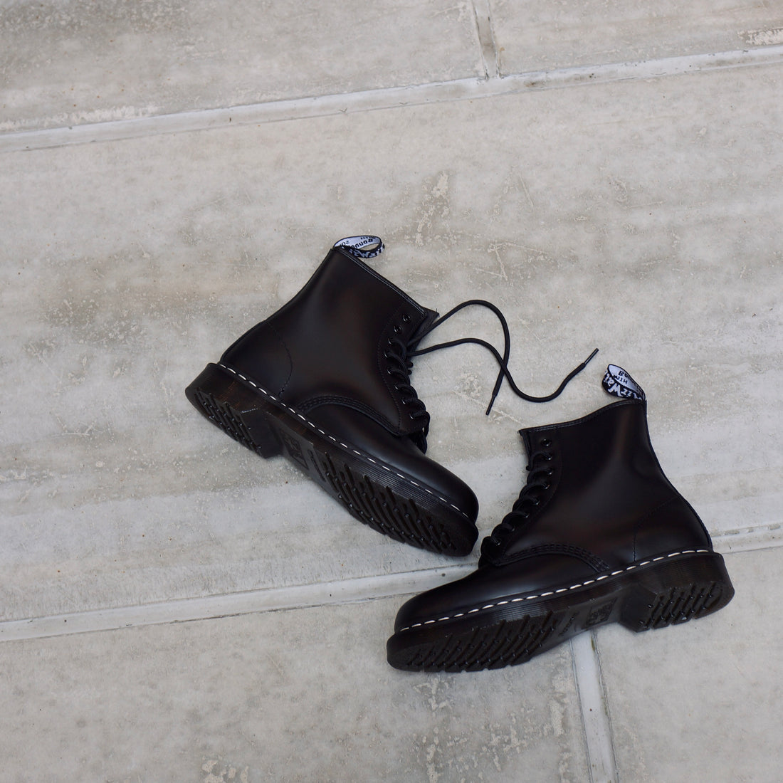 【TAT 1階】   Dr.Martens 発売。
