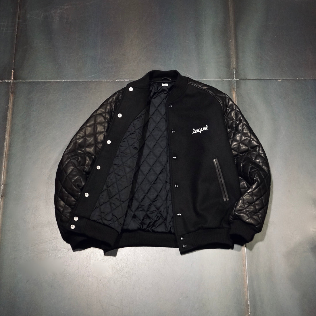 【TAT 1階】   SEQUEL 12月7日 土曜日 発売開始。