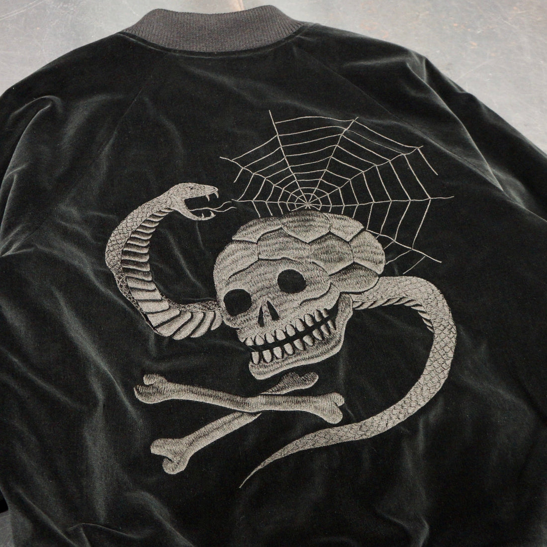 【TAT 1階】   SEQUEL 2月7日 土曜日 発売開始。