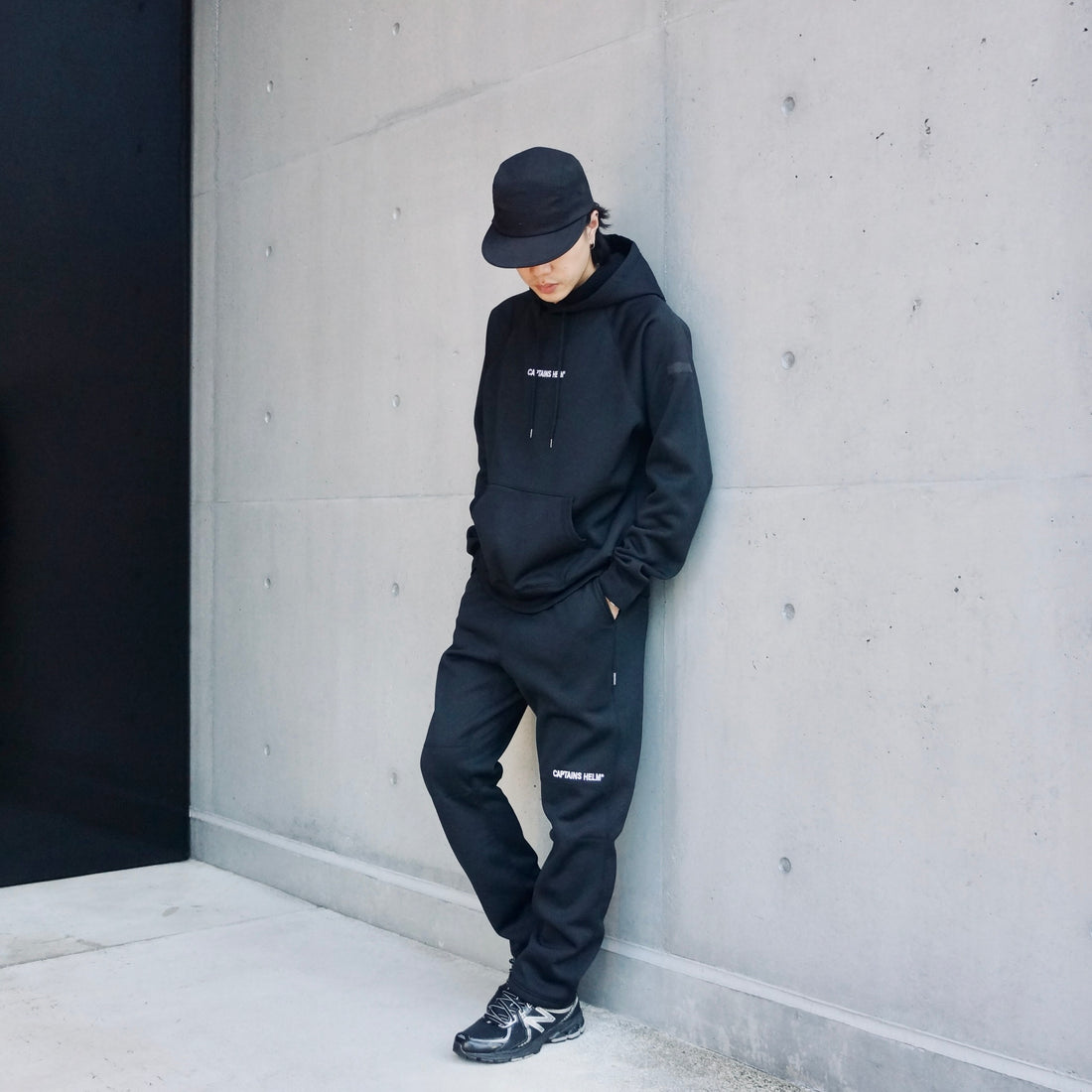 【TAT 2階】   CAPTAINS HELM 10月23日 月曜日 発売。