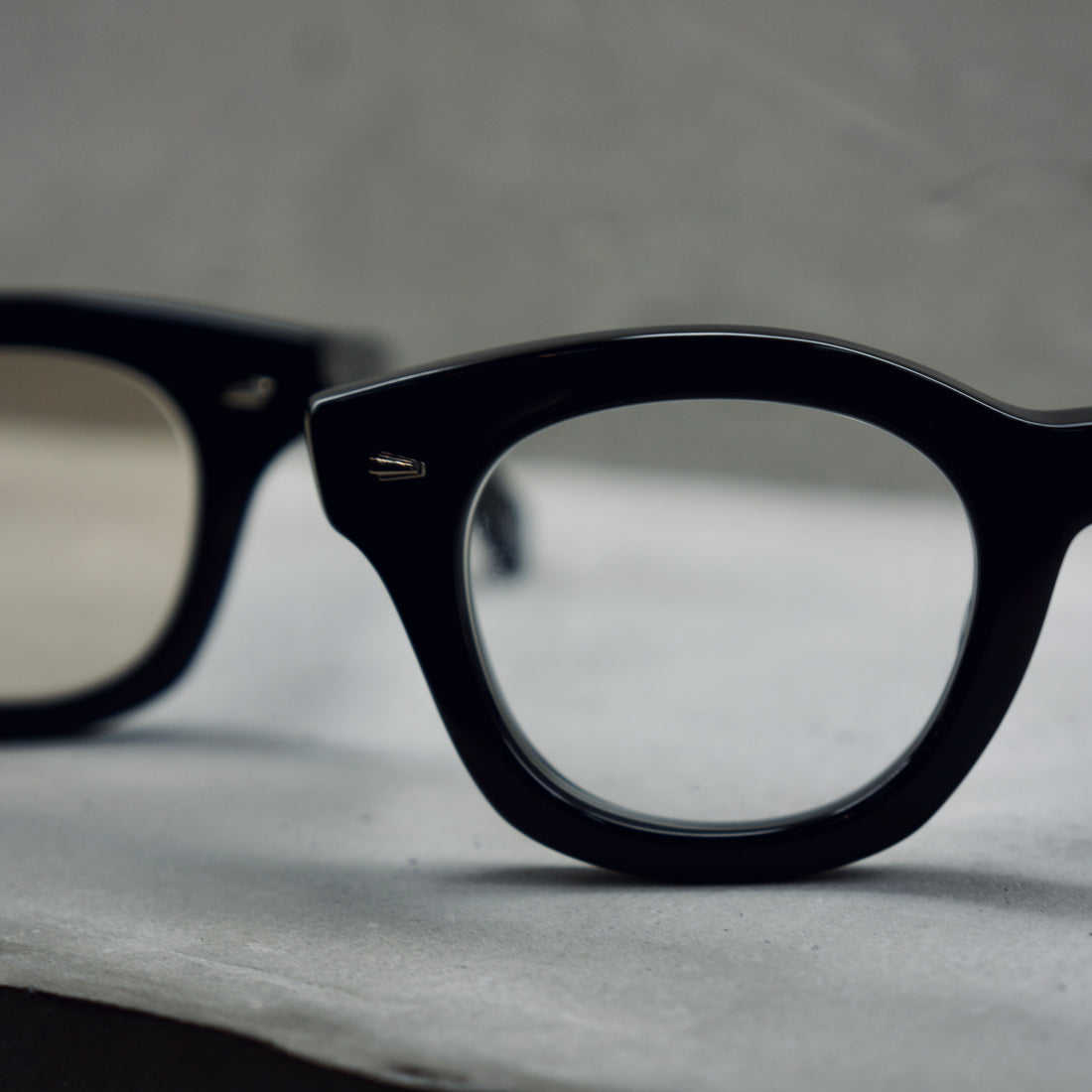 【TAT 1階】   EFFECTOR 11月1 日 金曜日 発売。