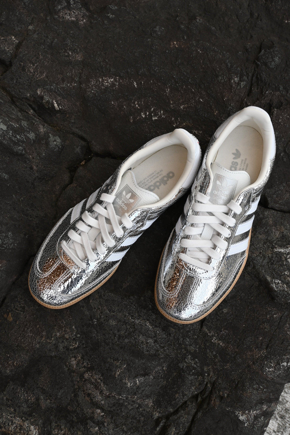 adidas 入荷