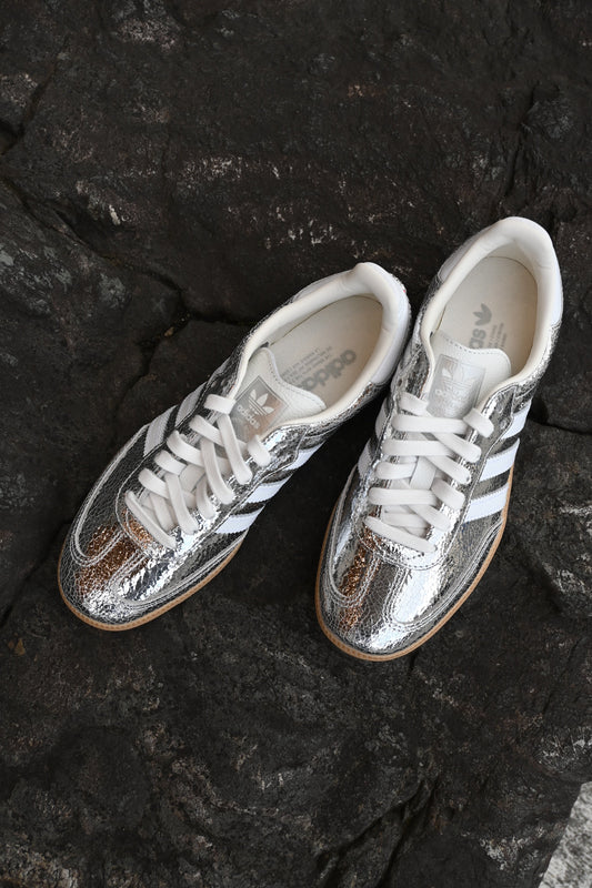 adidas 入荷