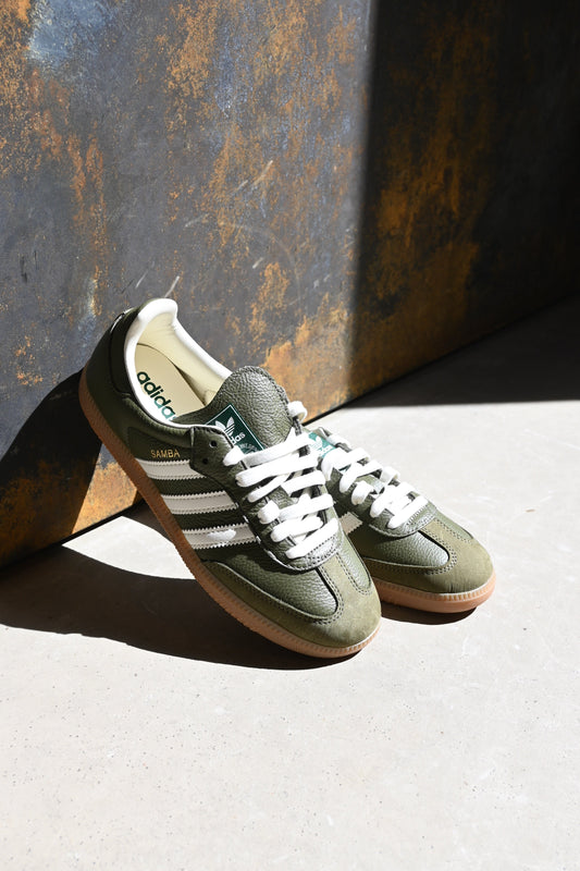 adidas 入荷
