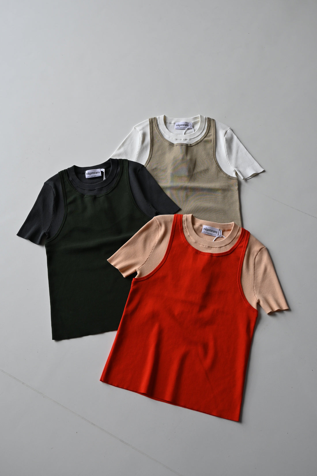 nagonstans 入荷