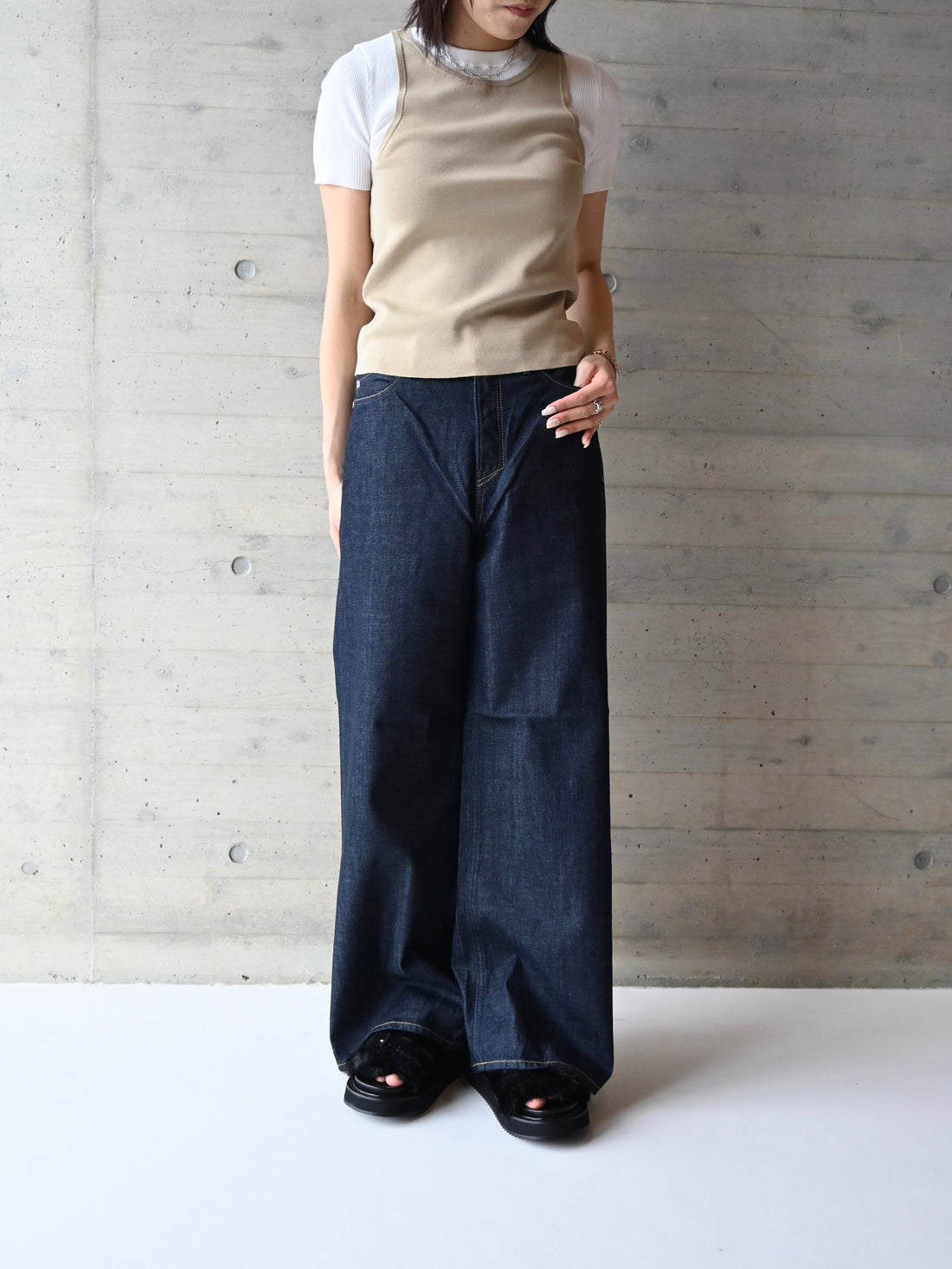 YANUK 入荷