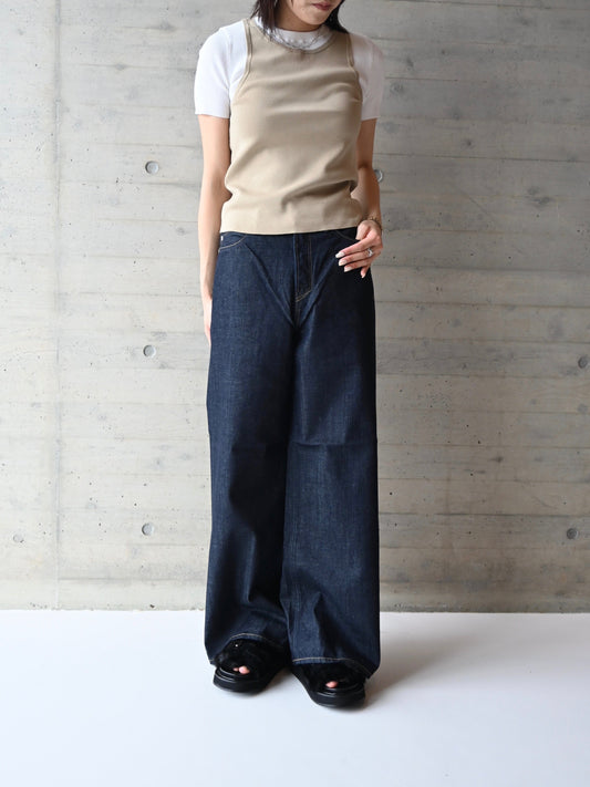YANUK 入荷