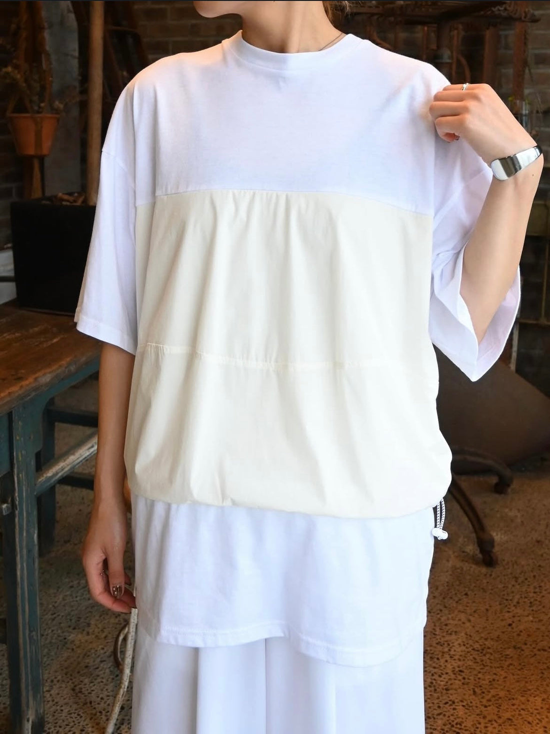 nagonstans 入荷