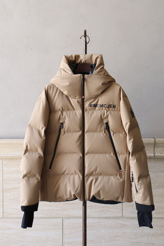 MONCLER GRENOBLE 新作入荷