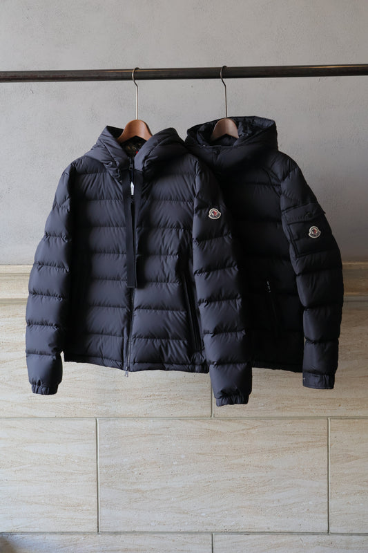 MONCLER 新作入荷