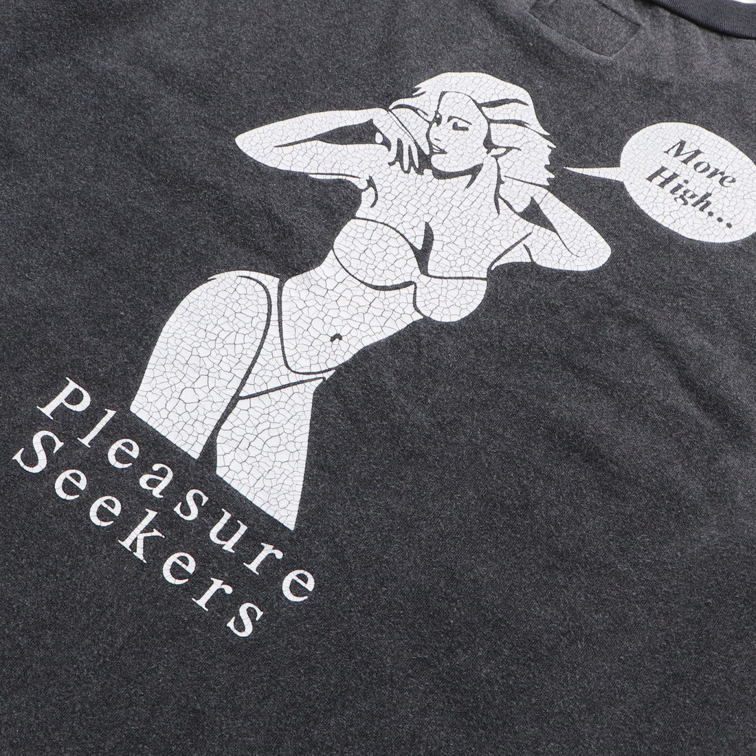 【TAT 2階】   CAPTAINS HELM 8月9日 水曜日 発売。