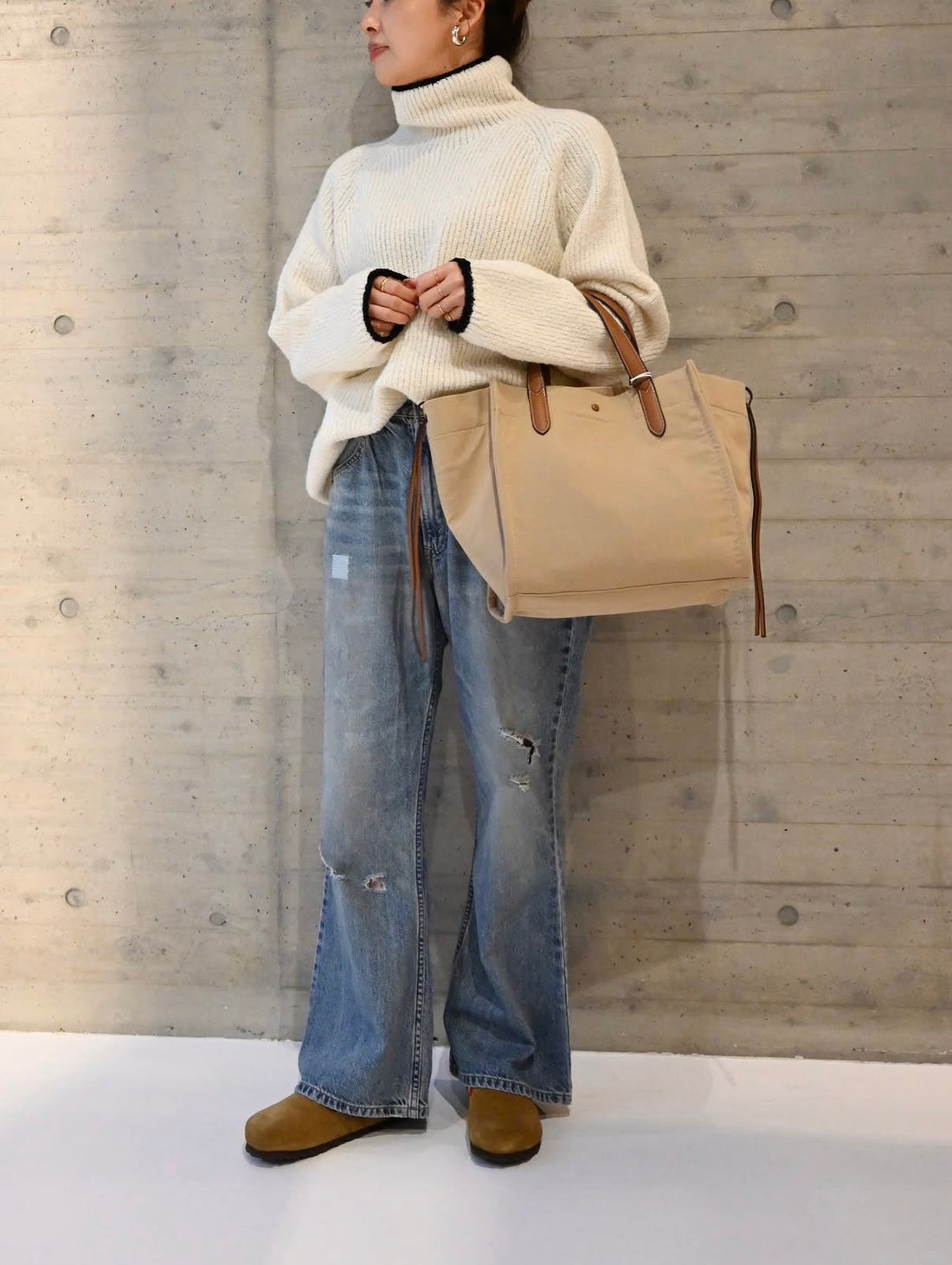 SOPHIE TALKS ABOUT THE WEATHER 入荷