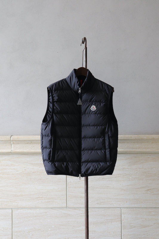 MONCLER 新作入荷