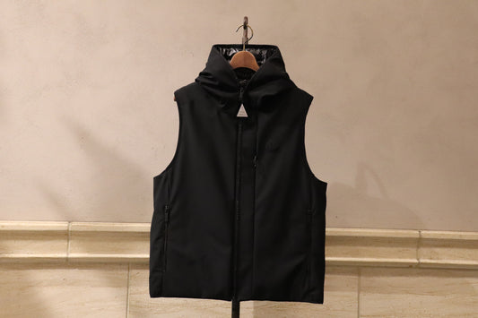 MONCLER 新作入荷