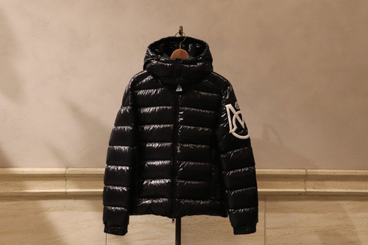 MONCLER 新作入荷