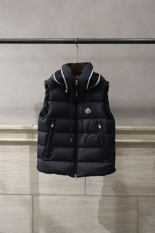 MONCLER 新作入荷