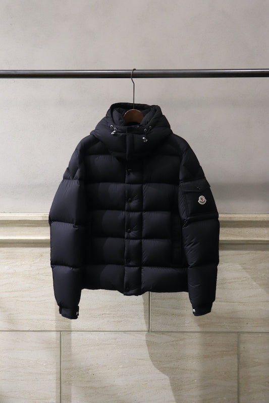 MONCLER 新作入荷