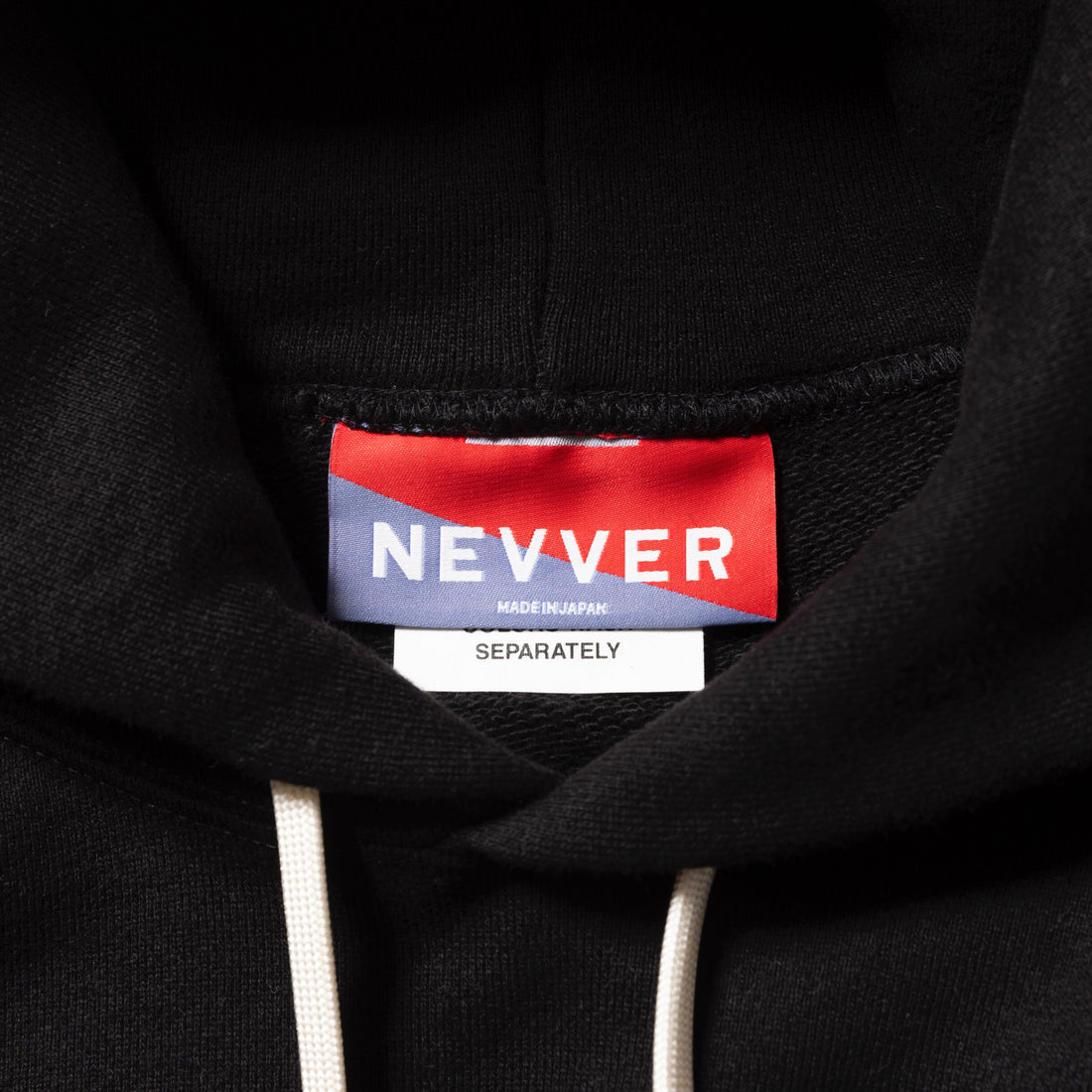 【TAT 1階】   NEVVER 3月20日 水曜日 発売開始。