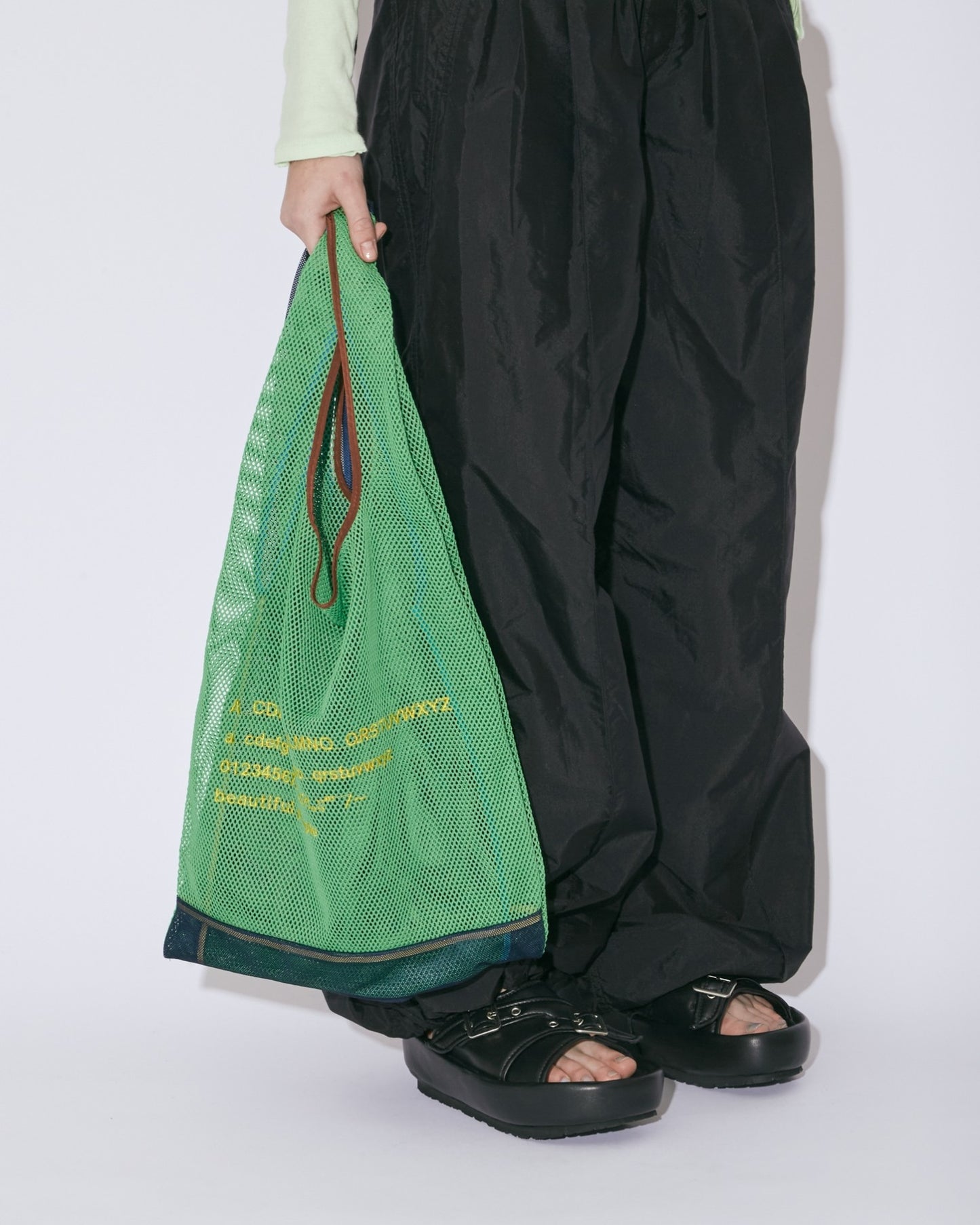 alphabet embroidely marche flip bag