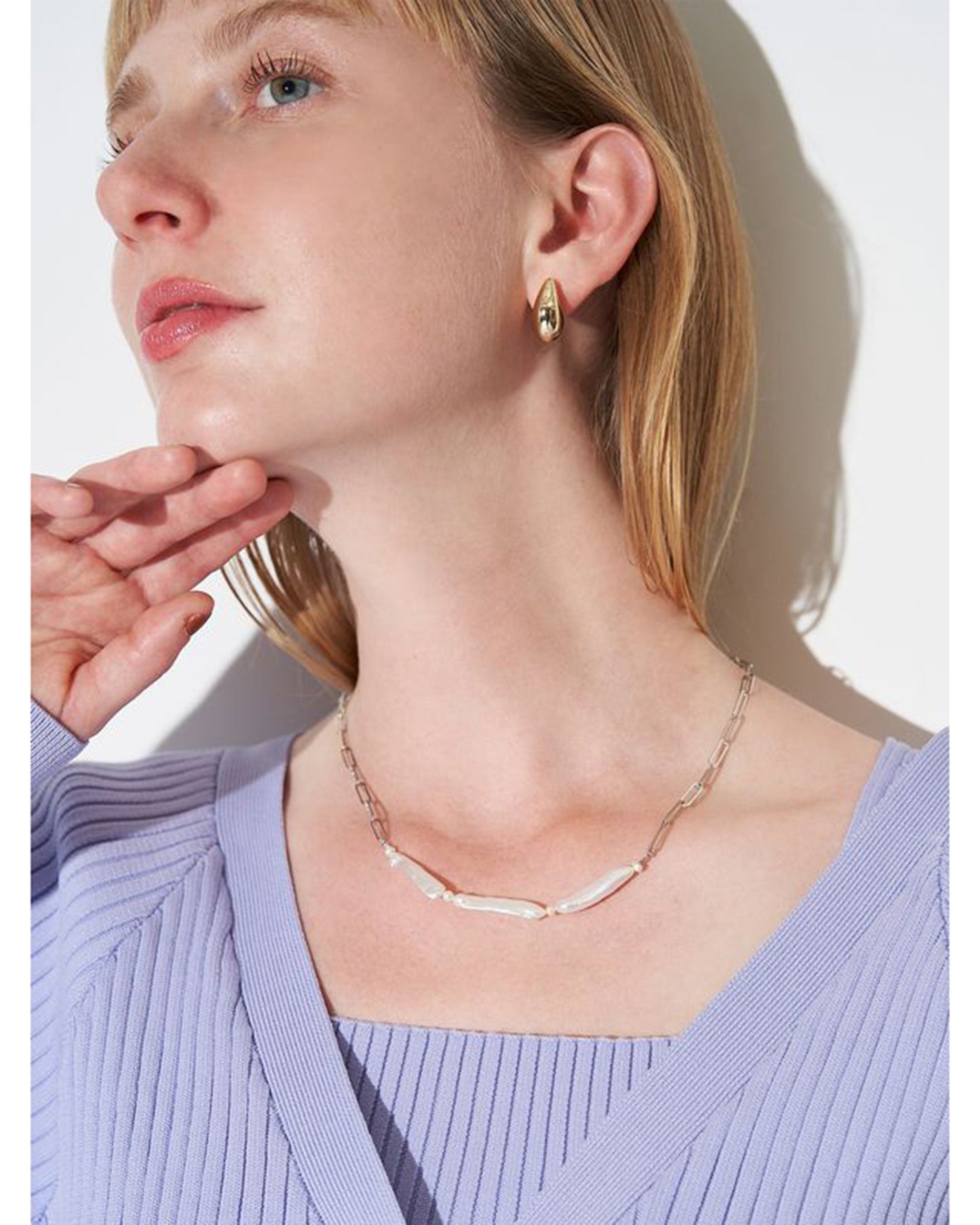 STICK PEARL NECKLACE