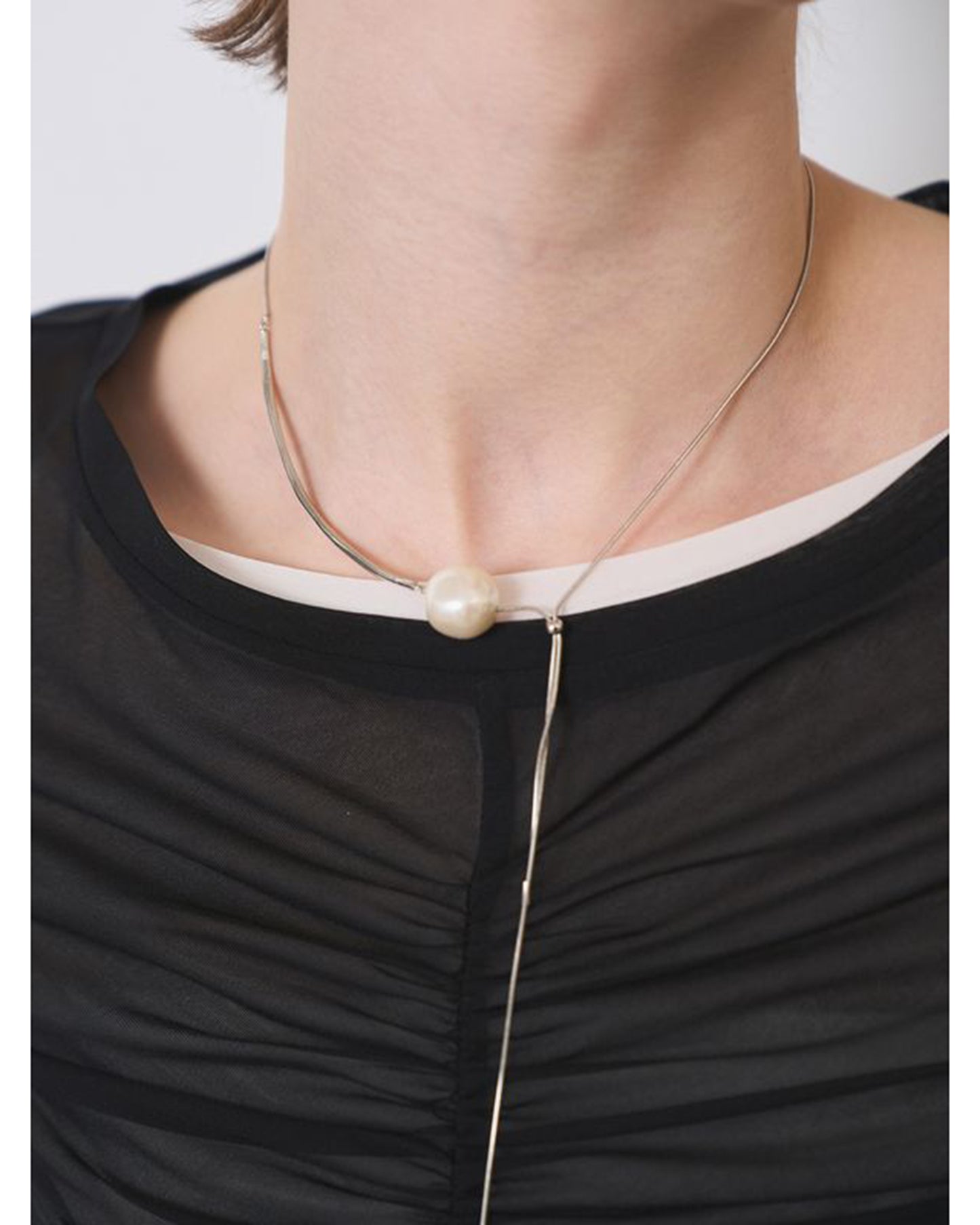 PEARL SLIDER NECKLACE