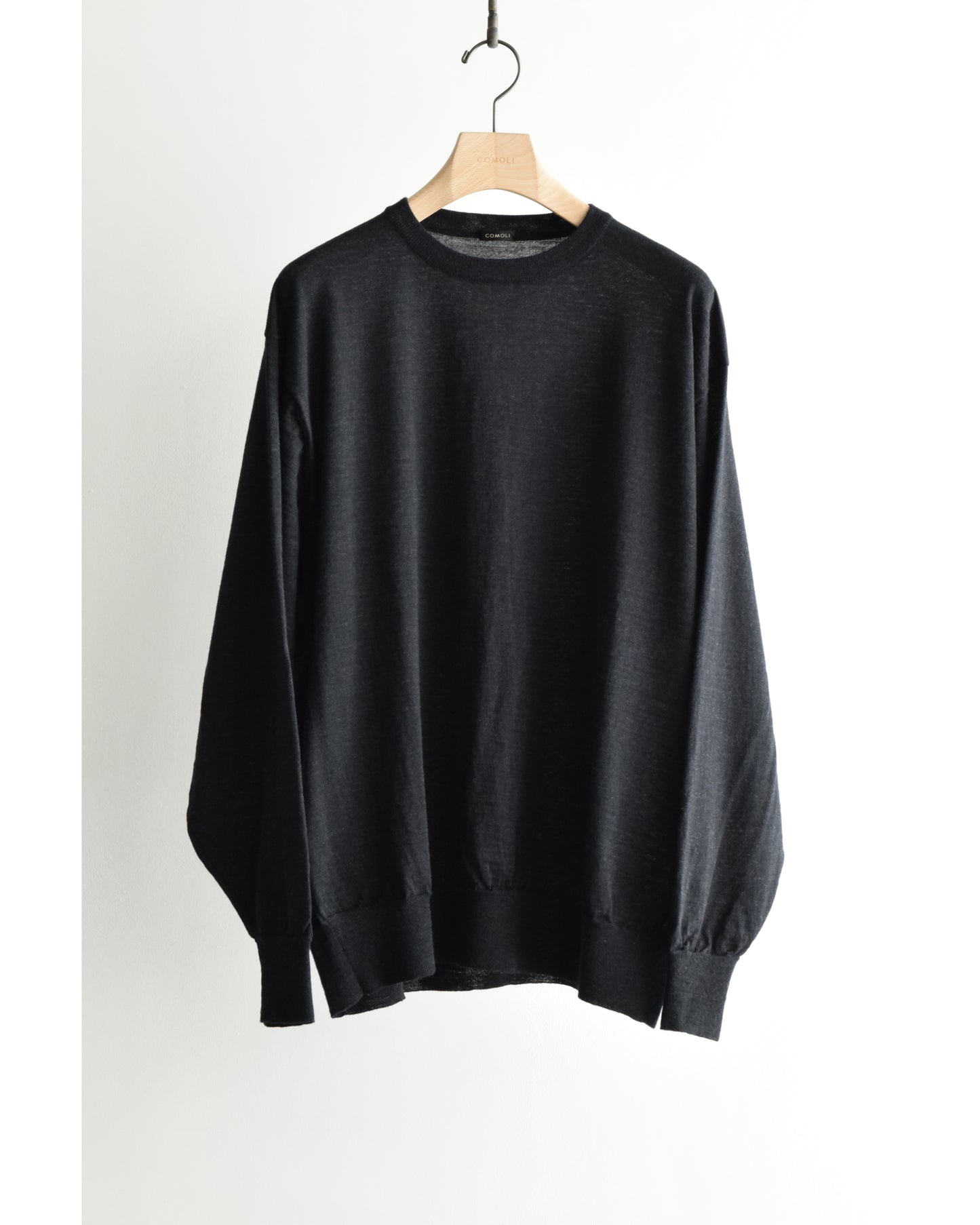 ウール クルーネックニット CHARCOAL