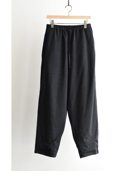 ウールニット テーパードパンツ CHARCOAL